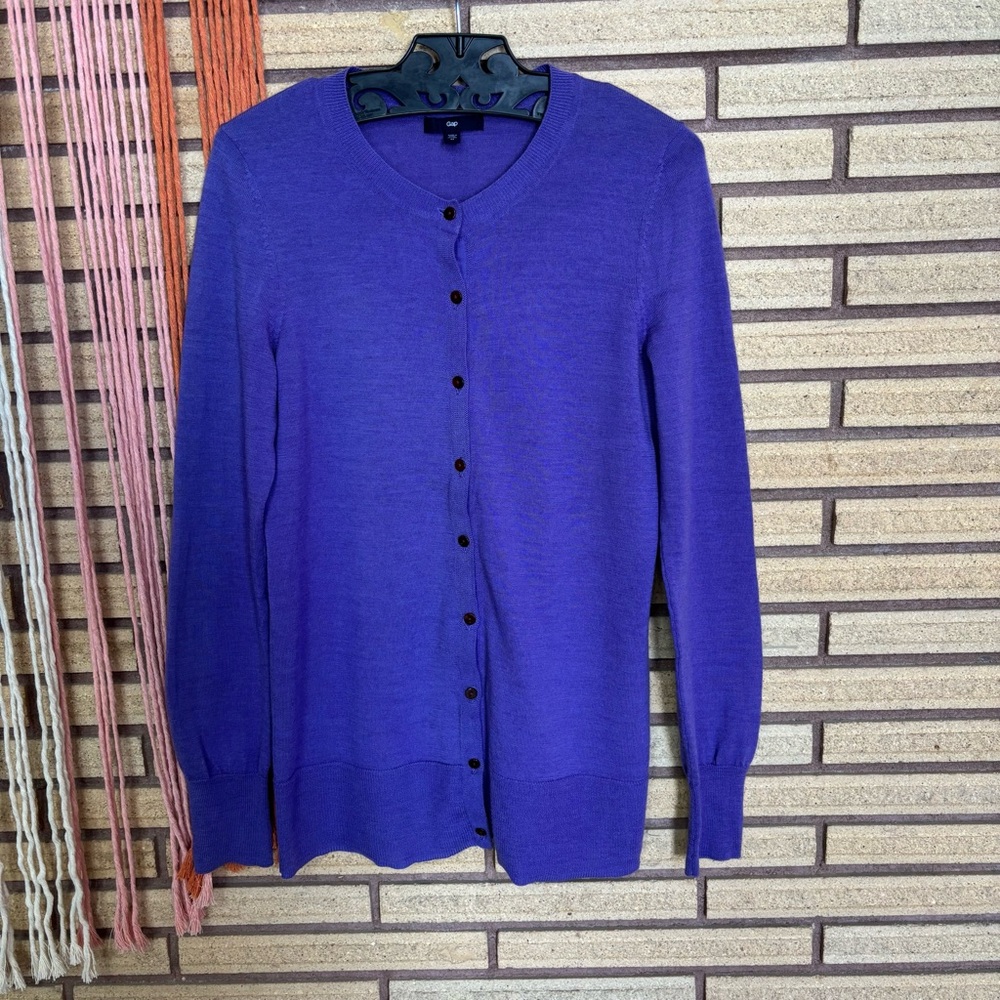 Lightweight Lilac Wool Cardigan - Purple Sweater - Gap - Med - Spring Cardigan